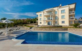 Luxury Apartments Villa Tunera